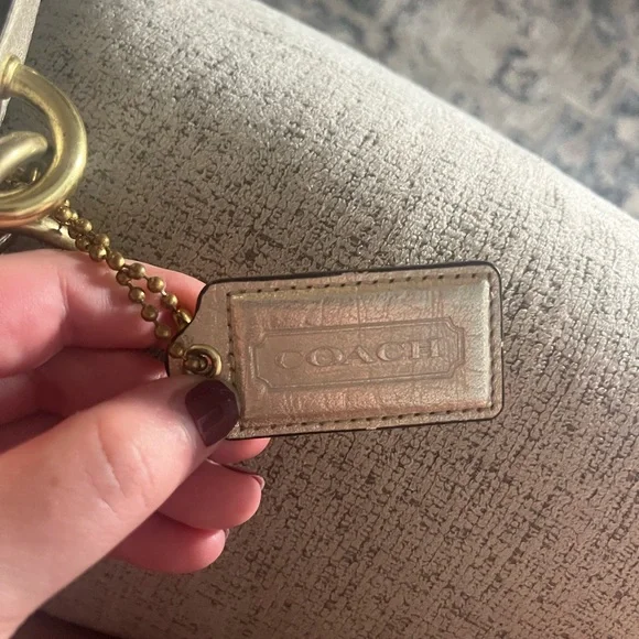 ❤️‍🔥BOGO FREE Authentic Coach Elevated Collette Gold Metallic Leather Bag Tote - Picture 6 of 6